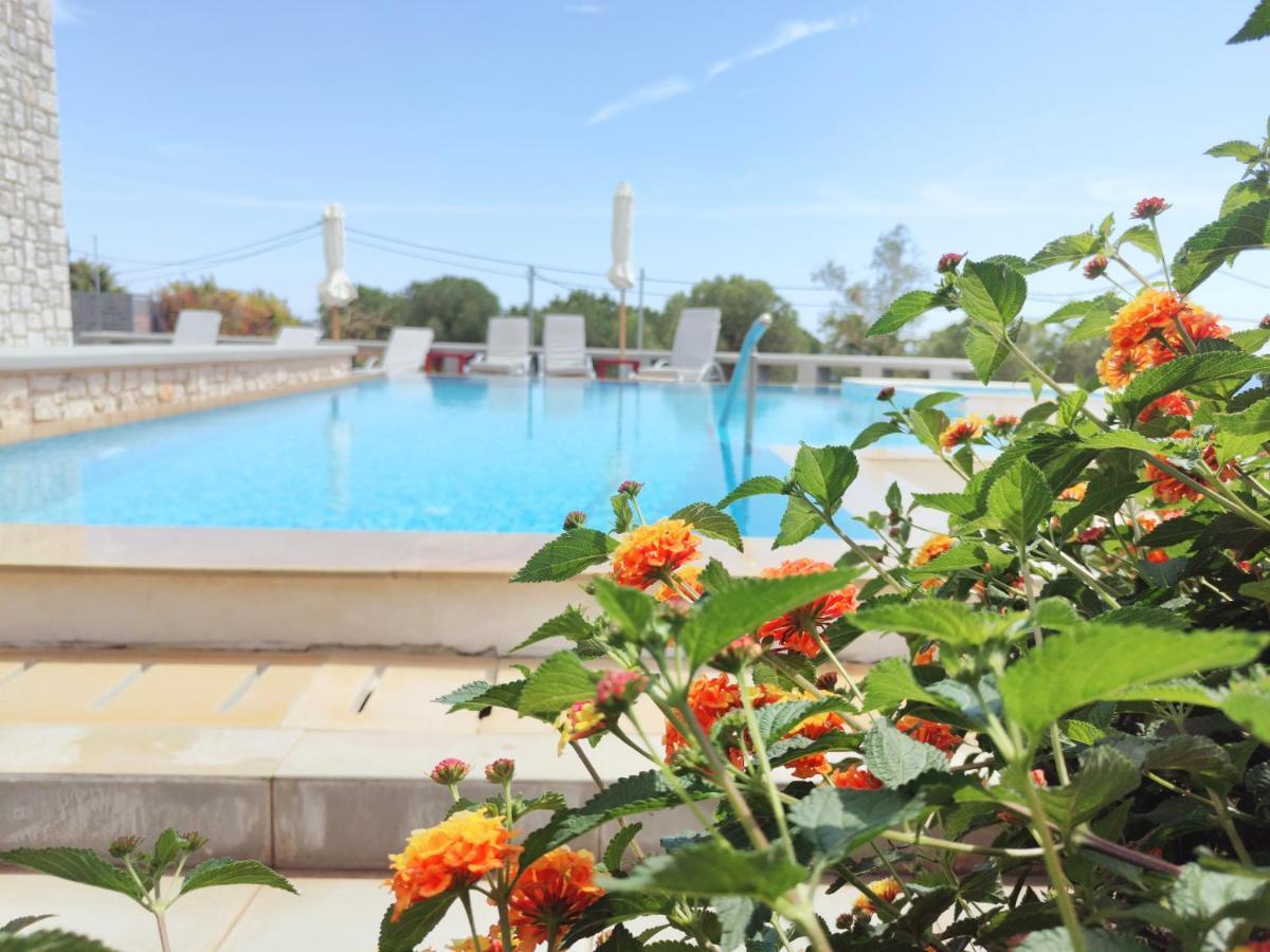 Villa Costamare - Enjoy Lazy Days On The Private Pool-Jacuzzi Pefki  Екстер'єр фото