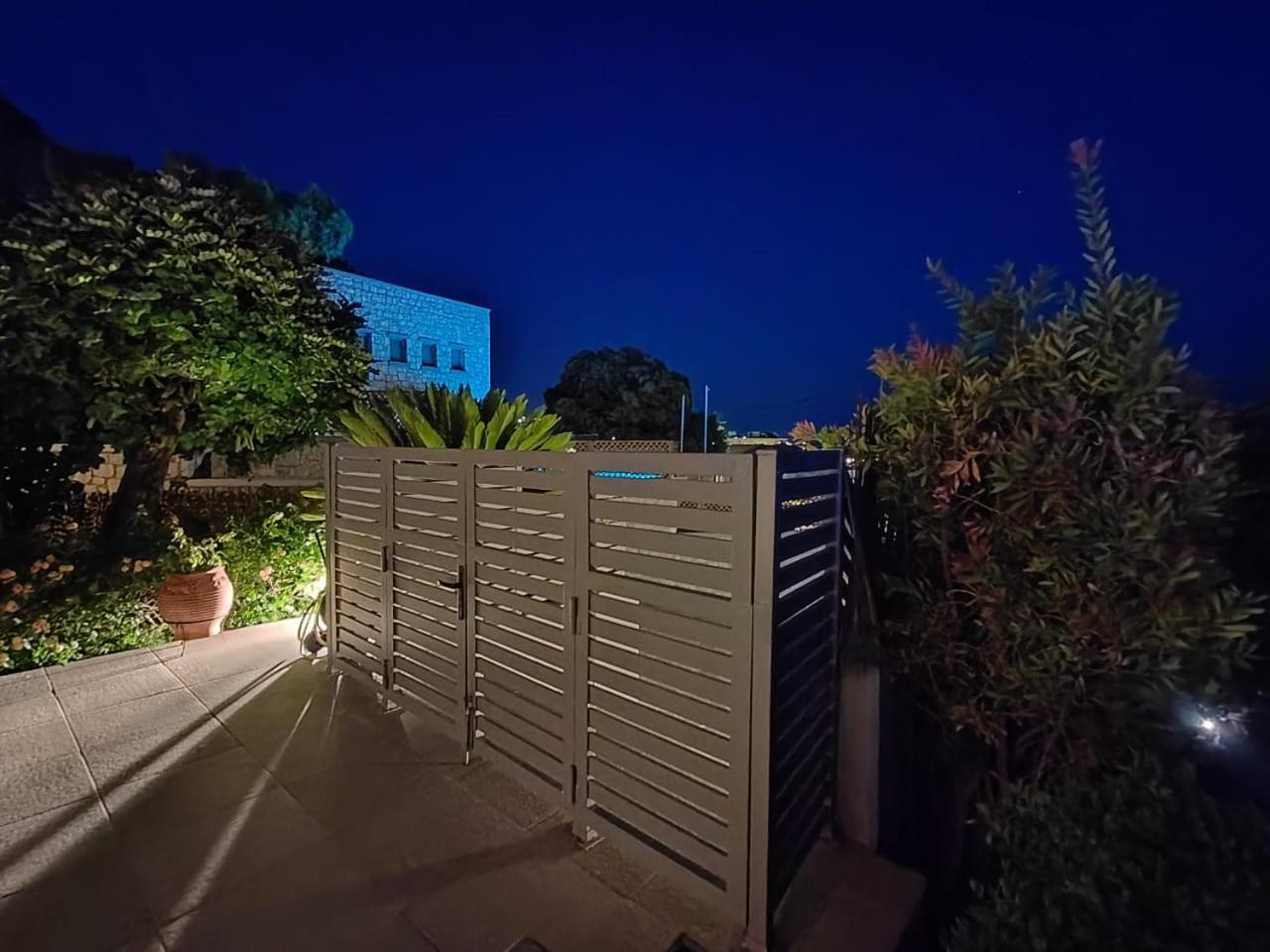 Villa Costamare - Enjoy Lazy Days On The Private Pool-Jacuzzi Pefki  Екстер'єр фото