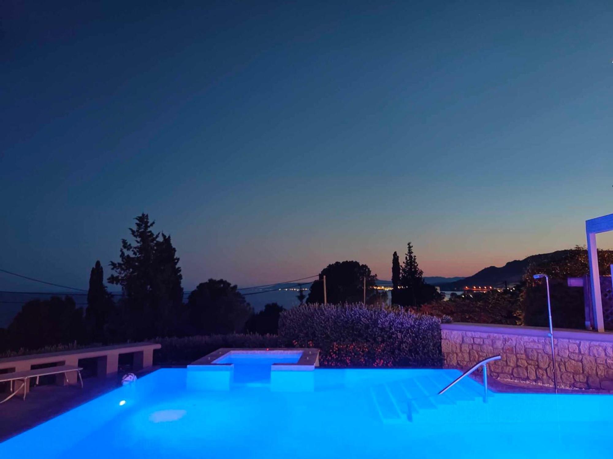 Villa Costamare - Enjoy Lazy Days On The Private Pool-Jacuzzi Pefki  Екстер'єр фото
